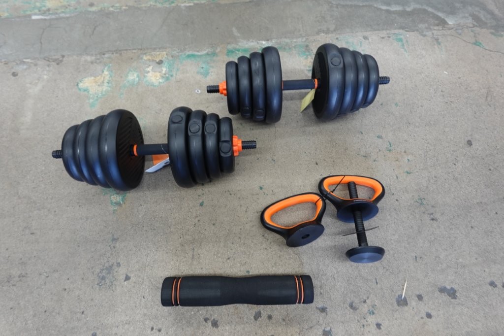 UPGO 70 lb Adjustable Dumbbell Set w/ Connector - Image 4