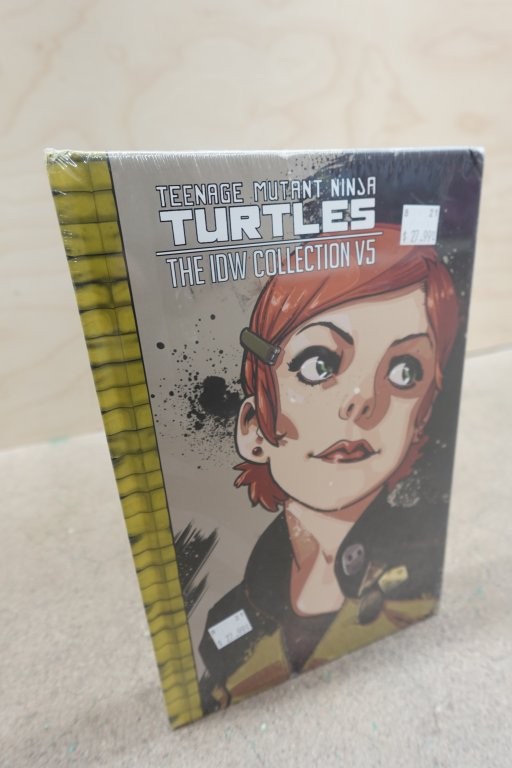 Teenage Mutant Ninja Turtles: The IDW Collection Novel - Volume 5 - Image 3