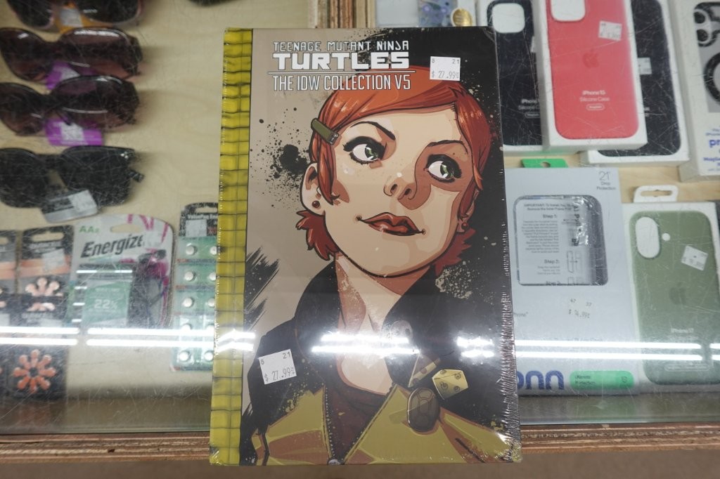 Teenage Mutant Ninja Turtles: The IDW Collection Novel - Volume 5 - Image 4