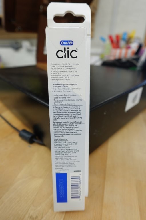 Oral‑B CLIC Toothbrush Replacement Brush Heads 2‑Pack - Image 4