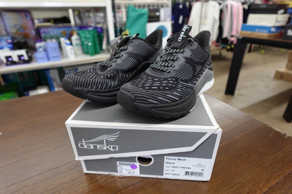 Dansko Peony Walking Sneakers - Women's 6.5/7 - Image 3