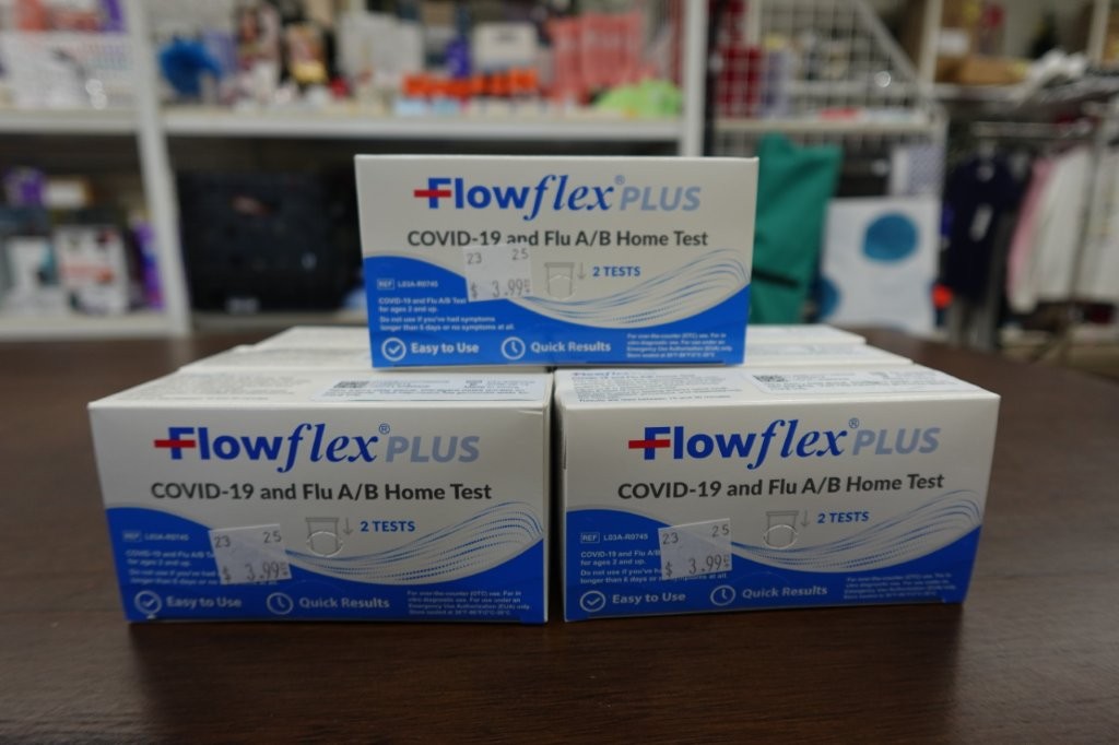 Flowflex Plus COVID-19 & Flu A/B Home Test - 1Pk 2 Test - Image 2