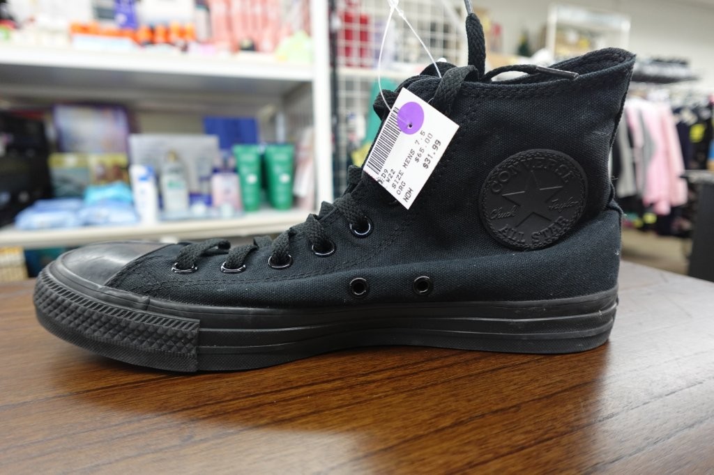 Converse Unisex Chuck Taylor All Star High Top Sneaker - Mens 7.5 , Womens 9.5 - Image 6