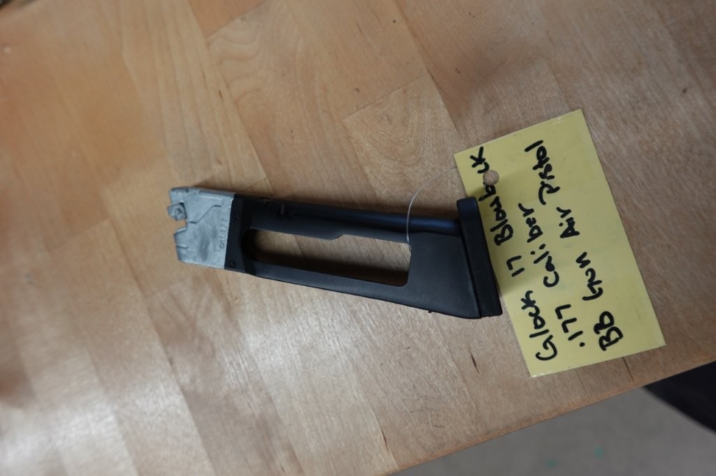 Umarex Glock 17 Gen3 BB Air Pistol Magazine - Image 3