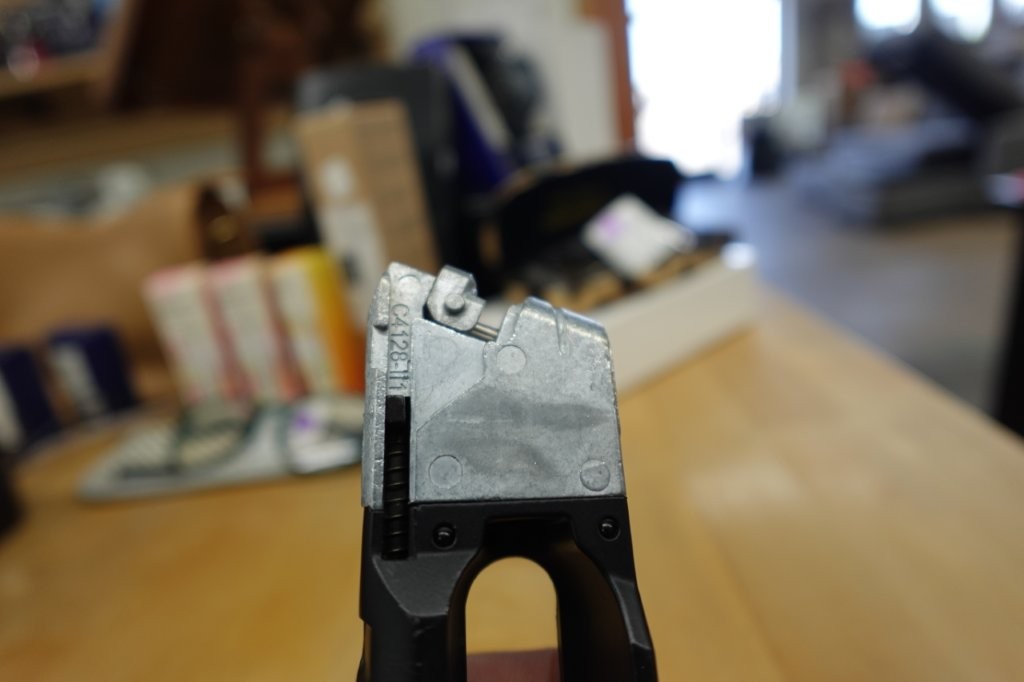 Umarex Glock 17 Gen3 BB Air Pistol Magazine - Image 5
