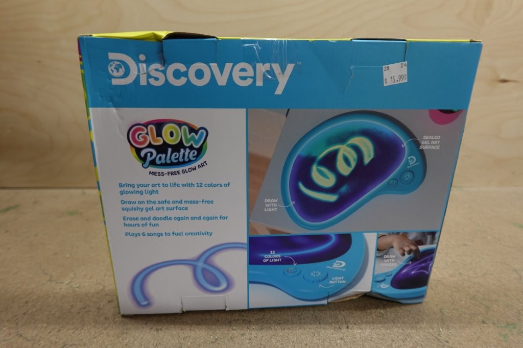 Discovery Mess-Free Glow Palette Light-Up Art Pad - Image 3